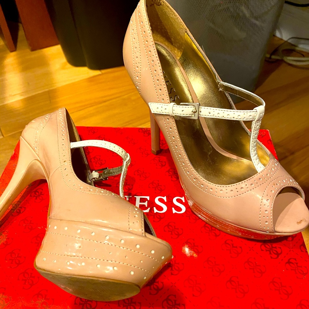 Mauve and white guess heels